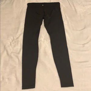 Lululemon Wunder Under Leggings - Nulux fabric
